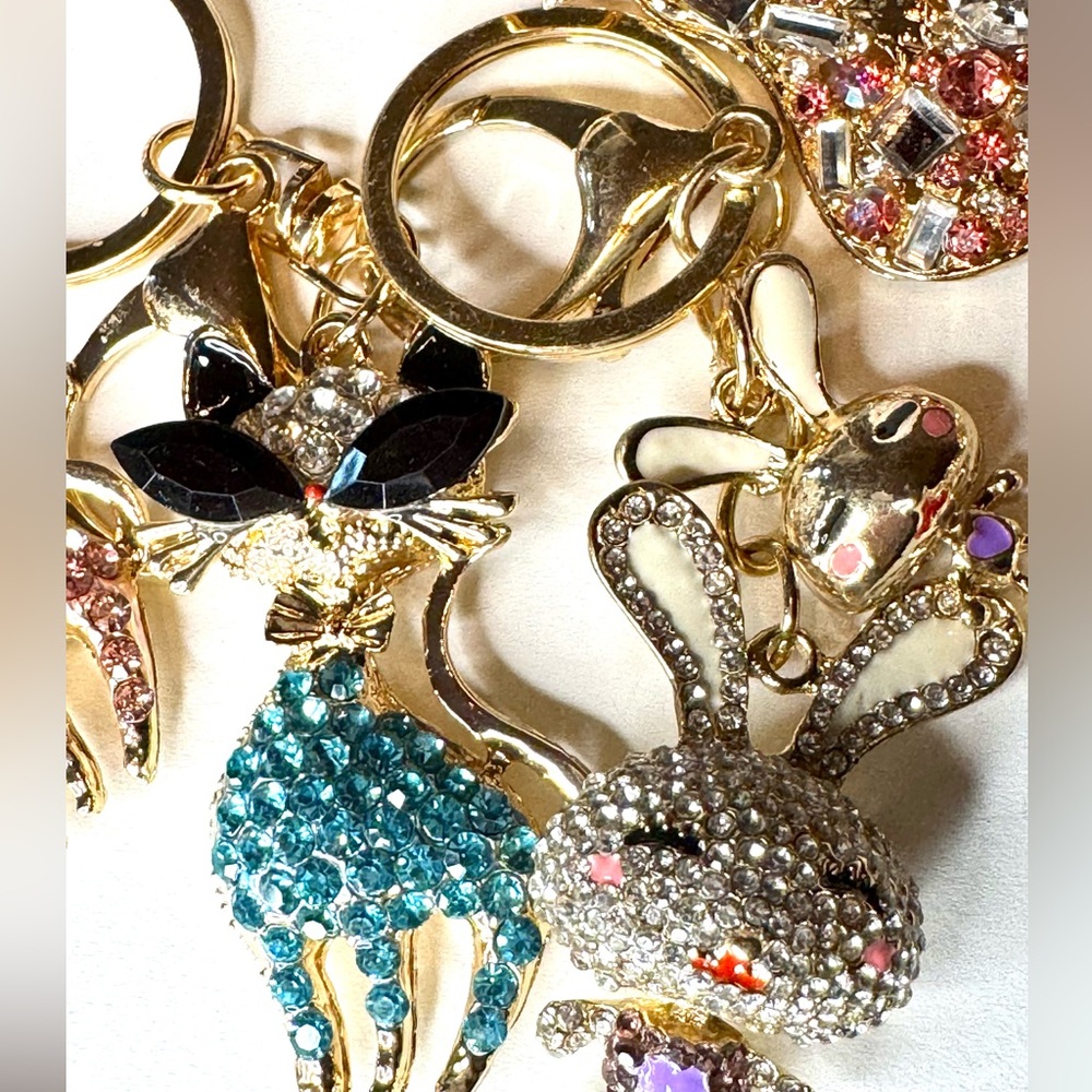 1 Mystery Keychains NWT - Picture 3 of 14